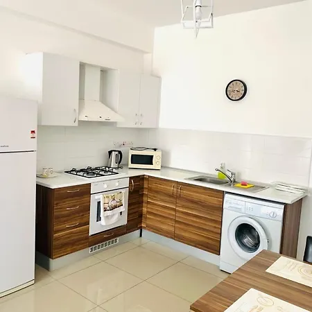 Luxury Two-bedroom In Amazing Place Lukomorye E5 Appartamento *