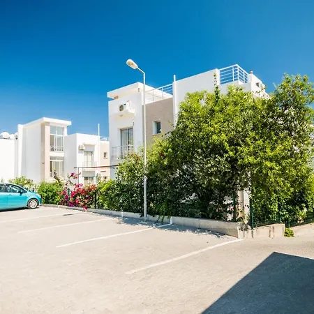 Luxury Two-bedroom In Amazing Place Lukomorye E5 Karavas (Northern Cyprus)