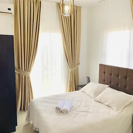 Apartment Luxury Two-bedroom In Amazing Place Lukomorye E5